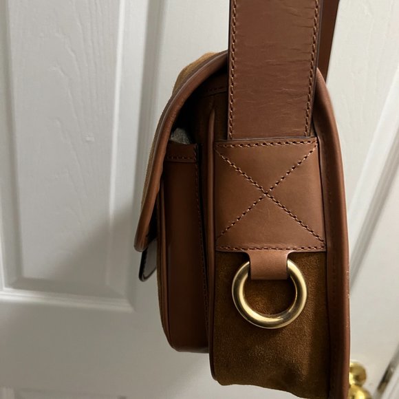 Michael Kors " Hewitt" Women's Caramel Leather Suede Crossbody/Messenger Bag. - Picture 8 of 16